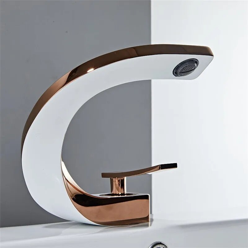 Sikunuo | Nordic Arch Artistic Deck Mounted Faucet