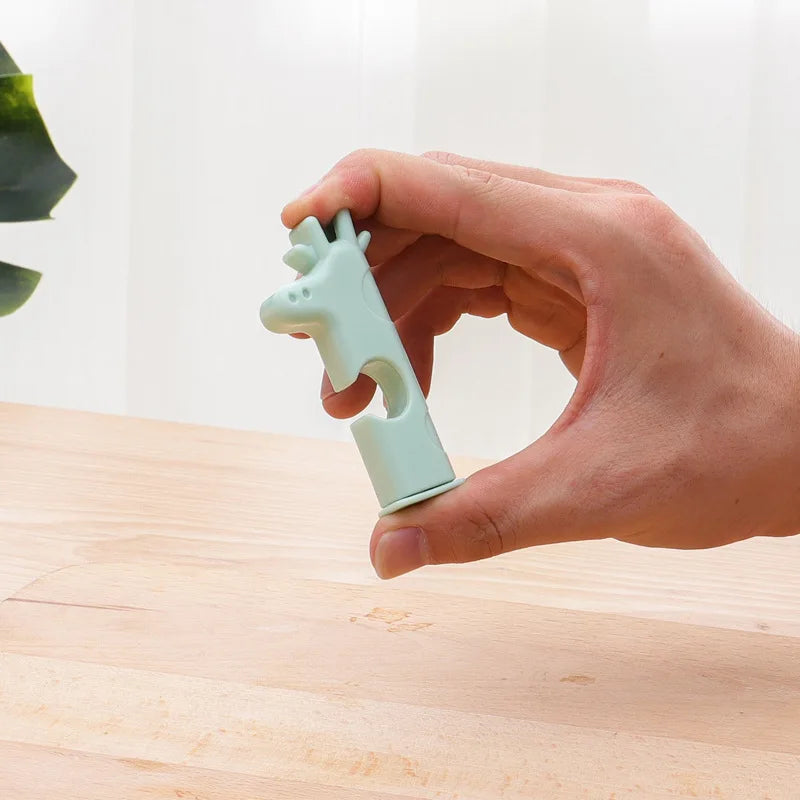 Sikunuo | Cute Giraffe Plastic Bag Sealing Clip