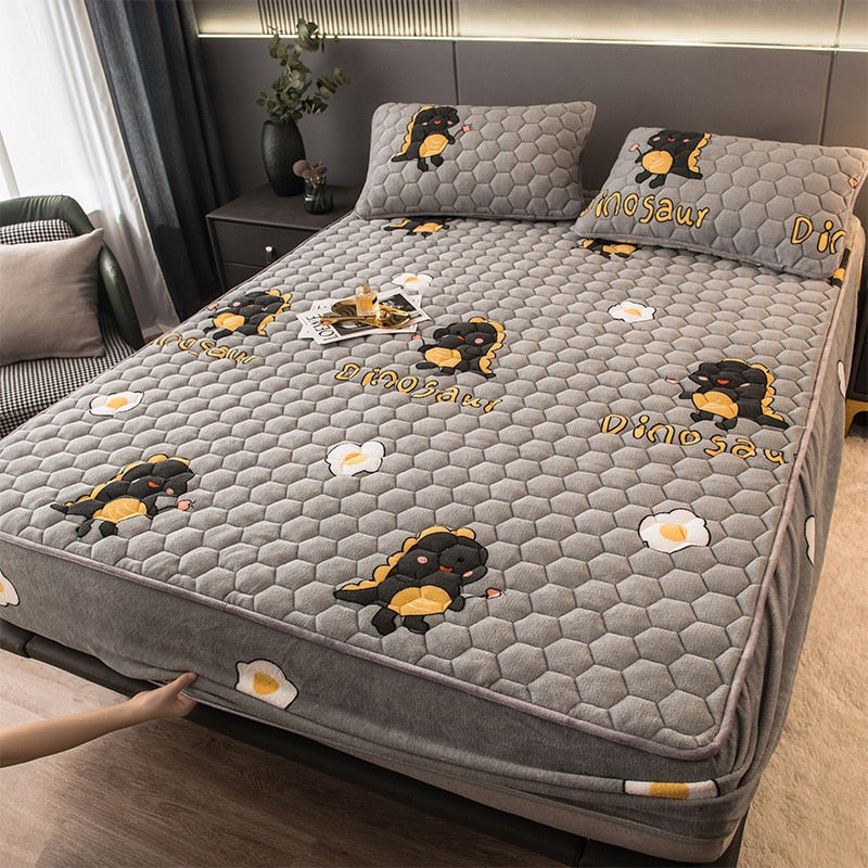 Sikunuo | Elegant Velvet Thick Mattress Cover