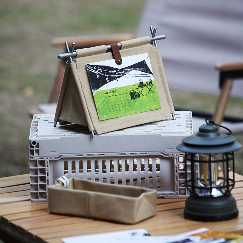Sikunuo | Camping Dreams Tent Desk Calendar