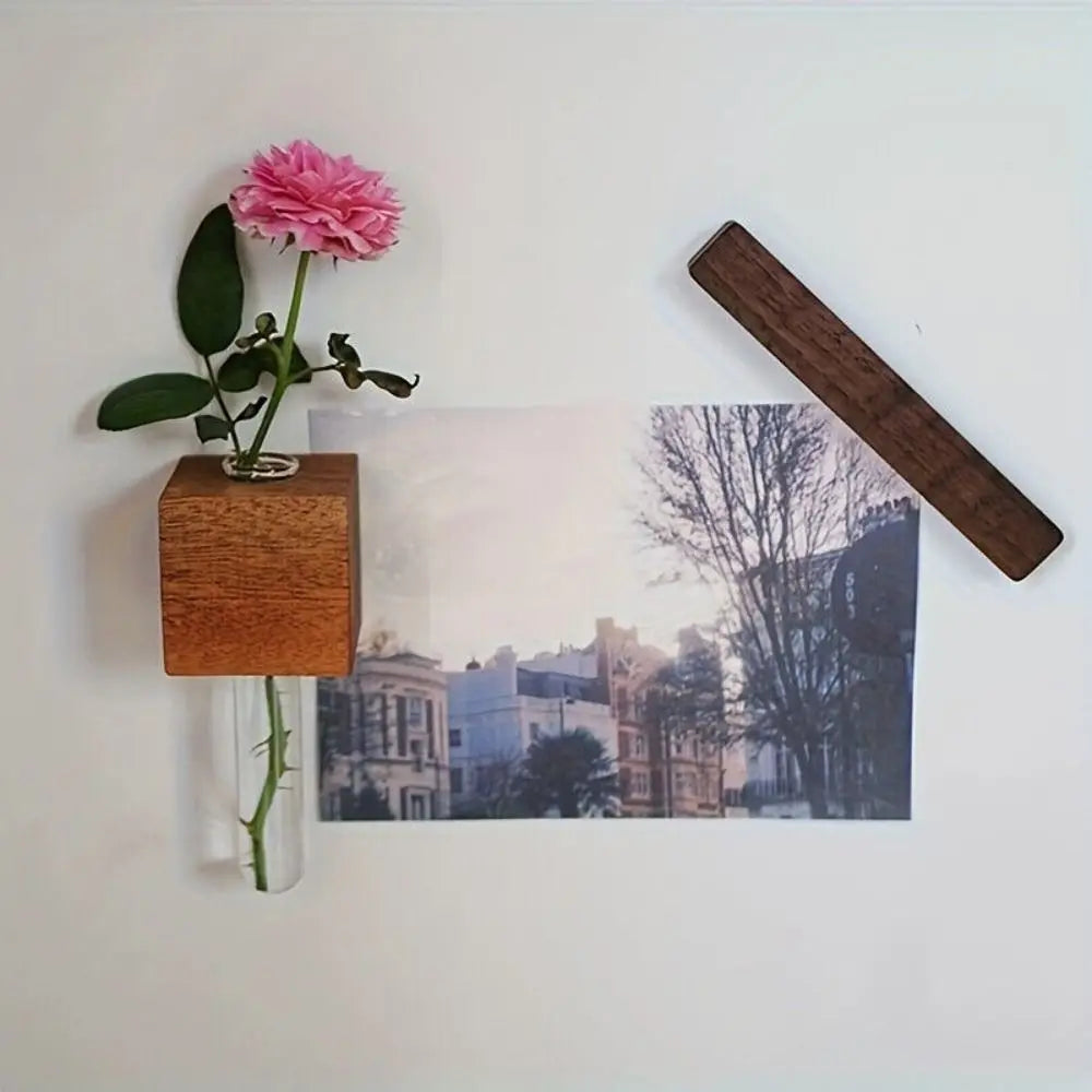 Sikunuo | Wooden Magnetic Flower Tube Vase