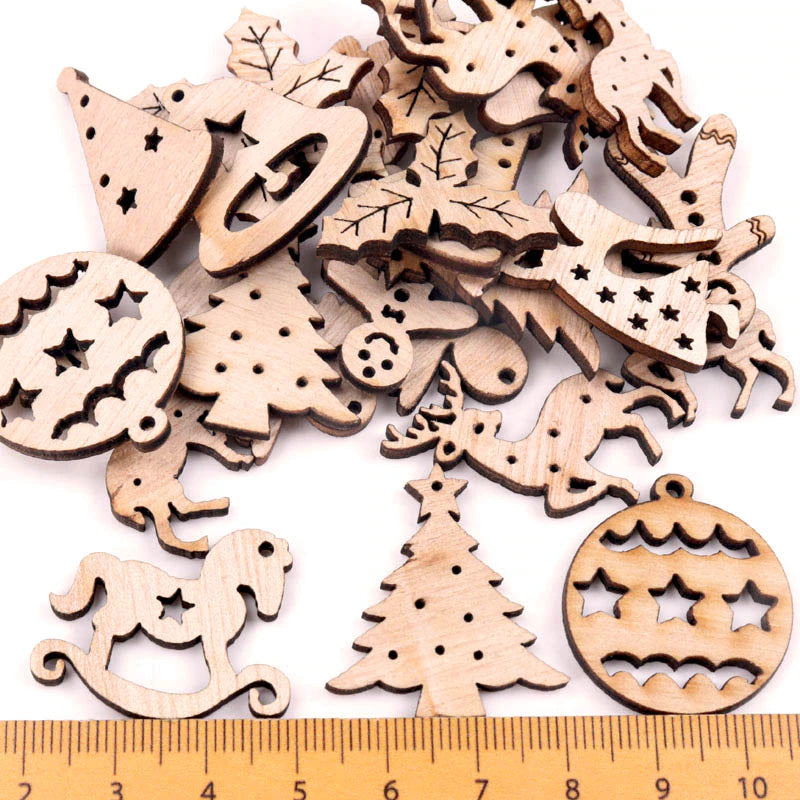 Sikunuo | Wooden Winter Happy Christmas Ornaments
