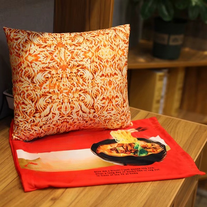 Sikunuo | Comfort Food Noodle Snuggle Throw Blanket