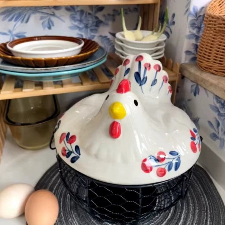 Sikunuo | Ceramic Egg Holder Chicken with Wire Basket
