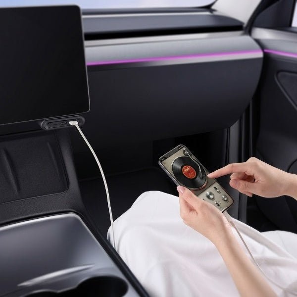 Hidden Foldable Under-Screen USB Hub for Model Y Juniper / Model 3 Highland / YL