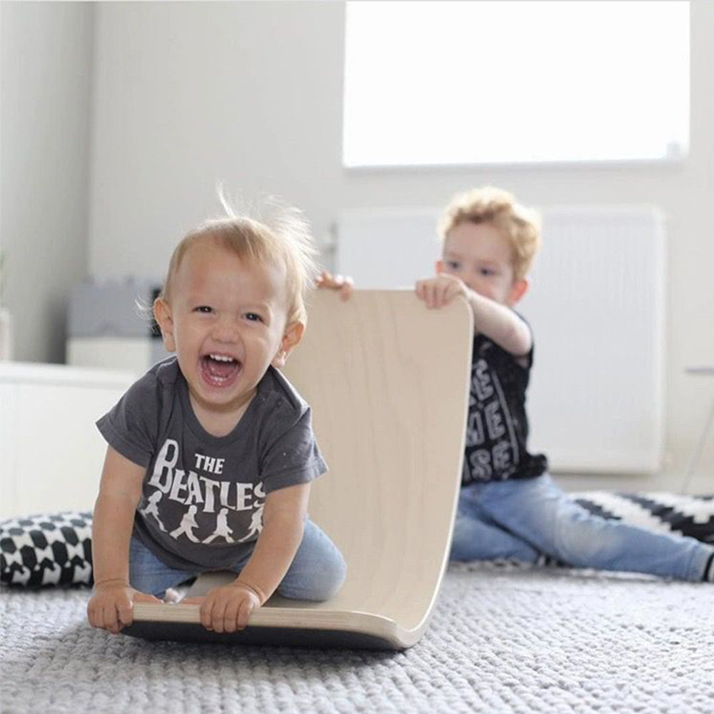 Natural Wooden Balance Board for Kids – Open-Ended Montessori Toy for Creative Play