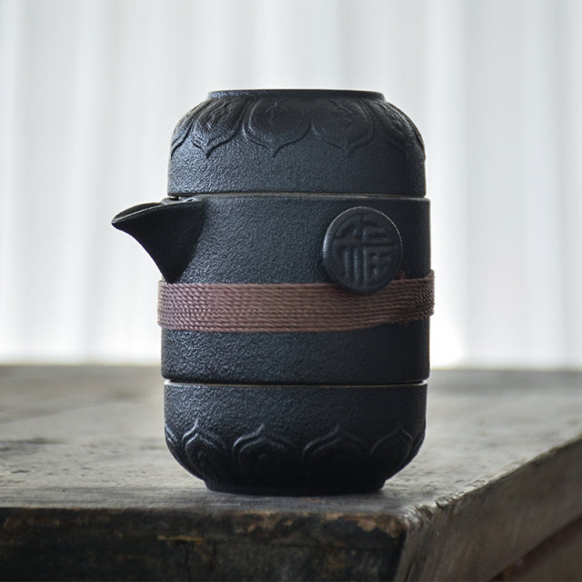 Sikunuo | Elegant Ceramic Vintage Travel Teapot