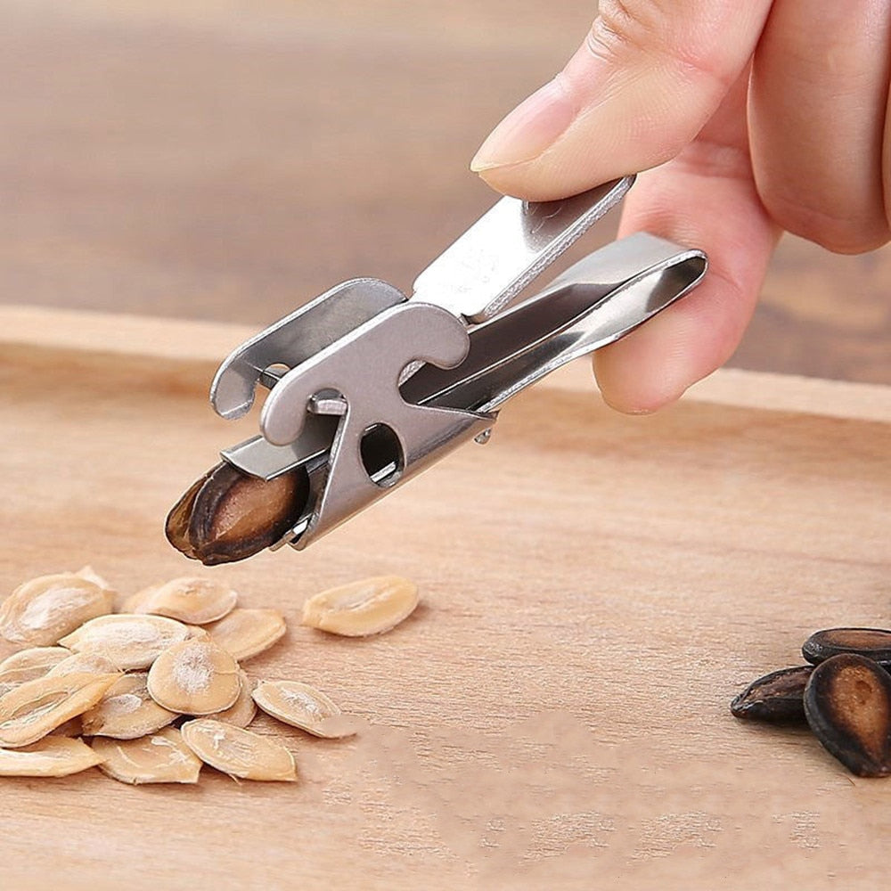Sikunuo | Creative Mini Nuts Opener Tool