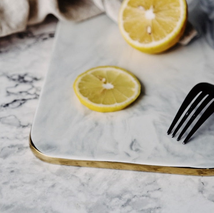 Sikunuo | Elegant White Marble Ceramic Cutting Board