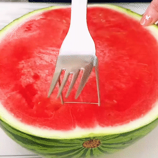 Sikunuo | Easy Watermelon Slicer Fork