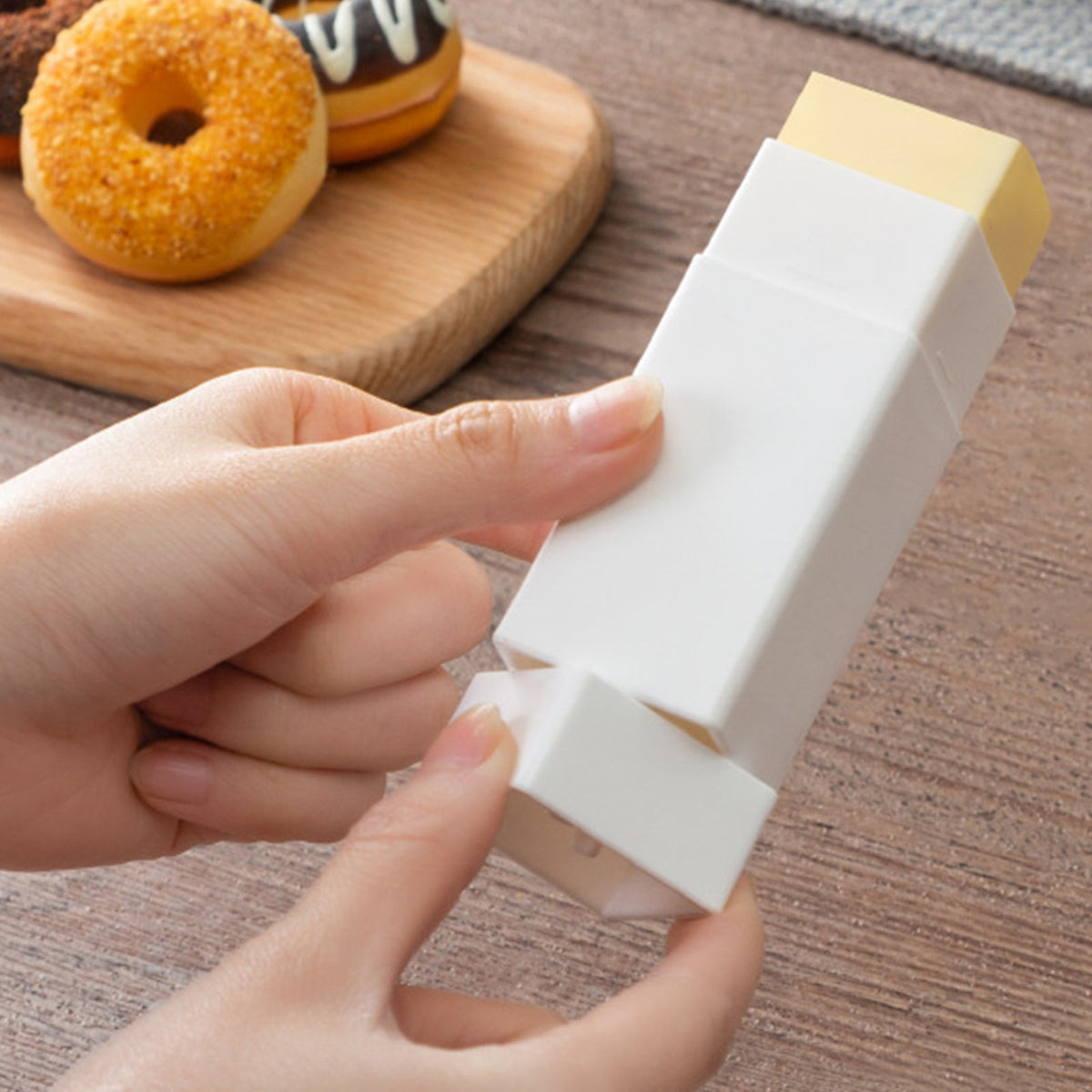 Sikunuo | Creative Handy Butter Spreader Holder