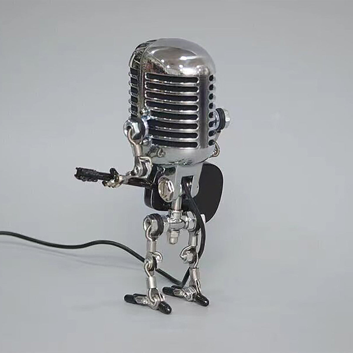 Sikunuo | Vintage Guitar Playing Microphone Robot Lamp