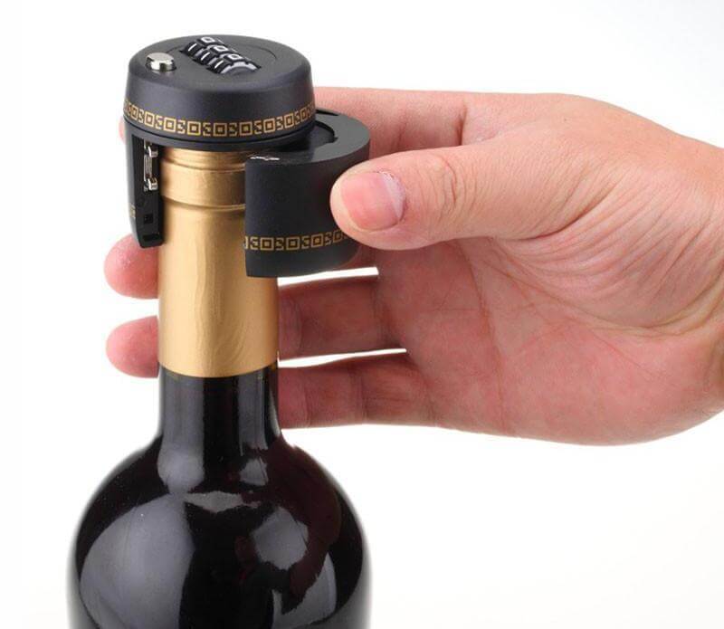 Sikunuo | Bottle Password Locker