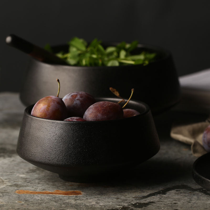 Sikunuo | Elegant Matte Black Snack Bowl