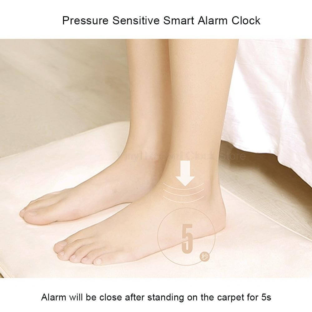 Sikunuo | Pressure Sensitive Step on Rug Carpet Alarm Clock