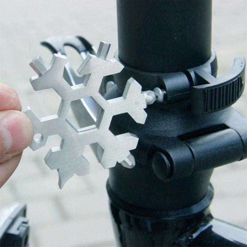 Sikunuo | 18-in-1 Multi-function Survival Tool
