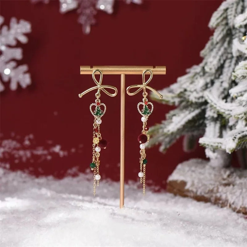 Lunarelle Vintage Kerstboom Oorbellen – Groen & Goud, Lichtgewicht en Feestelijk met Elegante Strik