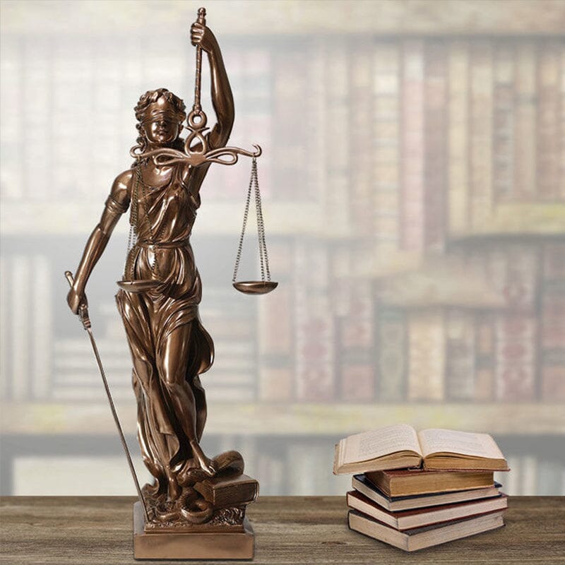 Decoration statue of the goddess of justice
