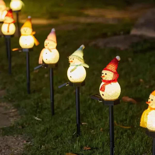 Solar-Powered Snowman Lamp - SolarSnow