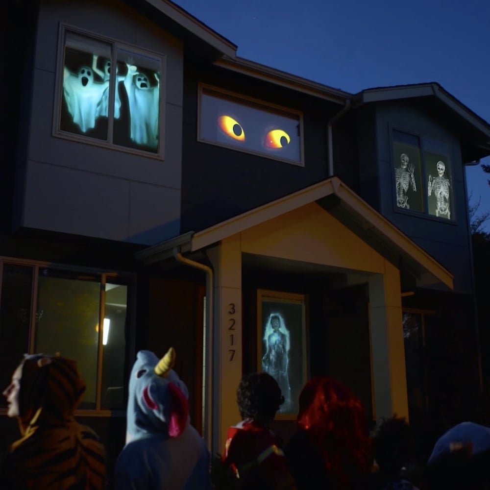 SpookGlow Holographic Projector | Transform your space with enchanting Halloween projections