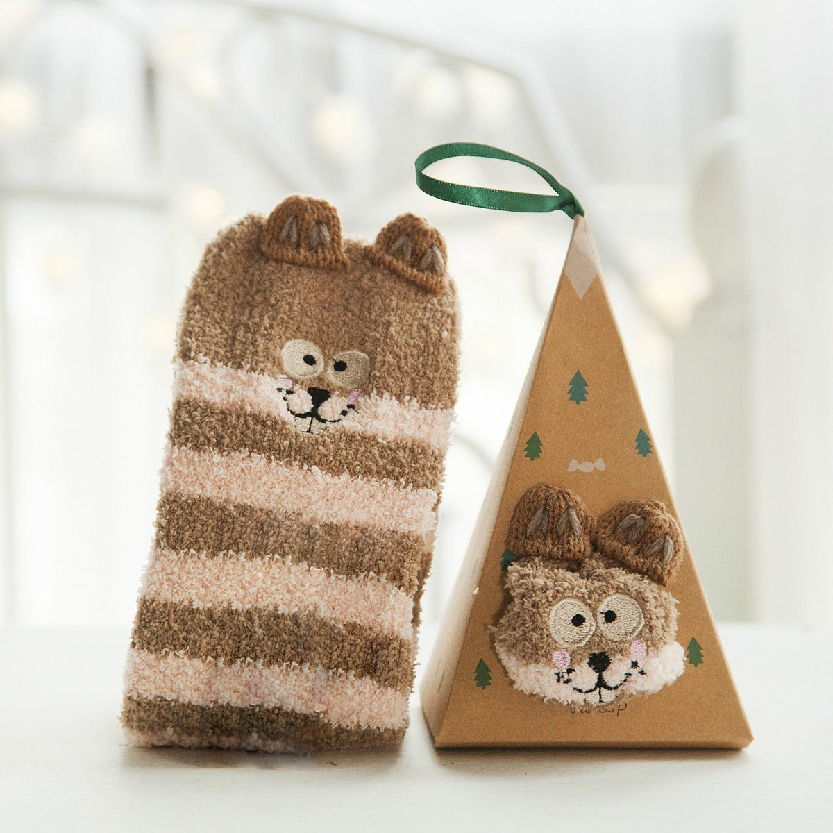 Christmas socks in gift box design | Plush house & cuddle socks | Universal size