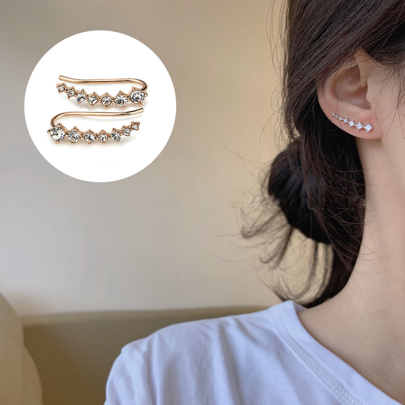 LuxeSparkle Sophisticated Diamond Accent