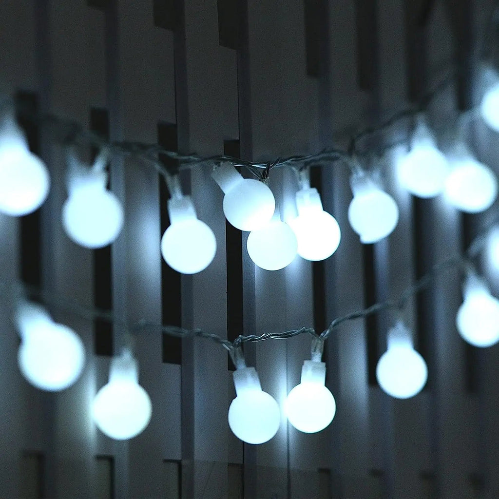 GlowySphere LED Lichtslinger – Warme & Kleurrijke Bolverlichting voor Binnen en Buiten