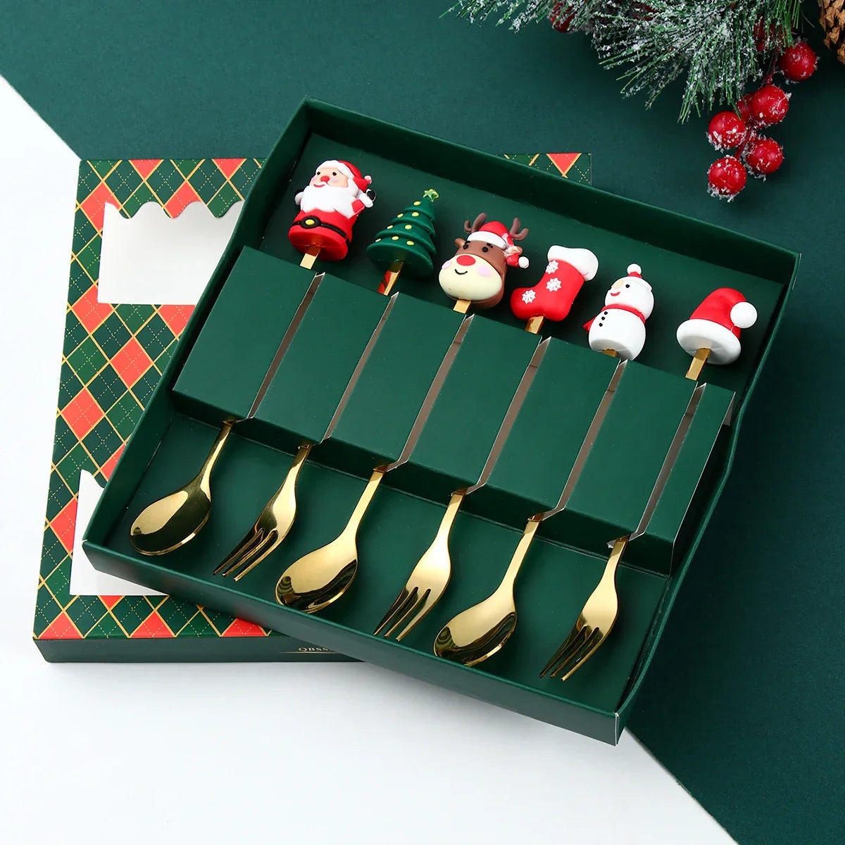 GoldParty Christmas Cutlery Set – Luxury Gold Spoon and Fork with Santa Claus Design