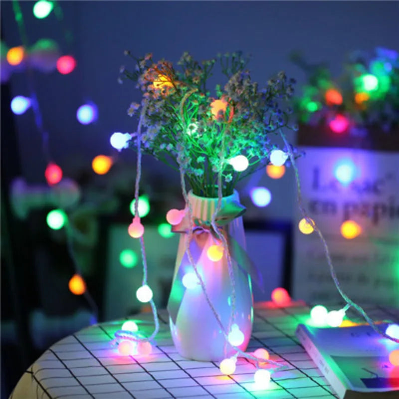 GlowySphere LED Lichtslinger – Warme & Kleurrijke Bolverlichting voor Binnen en Buiten