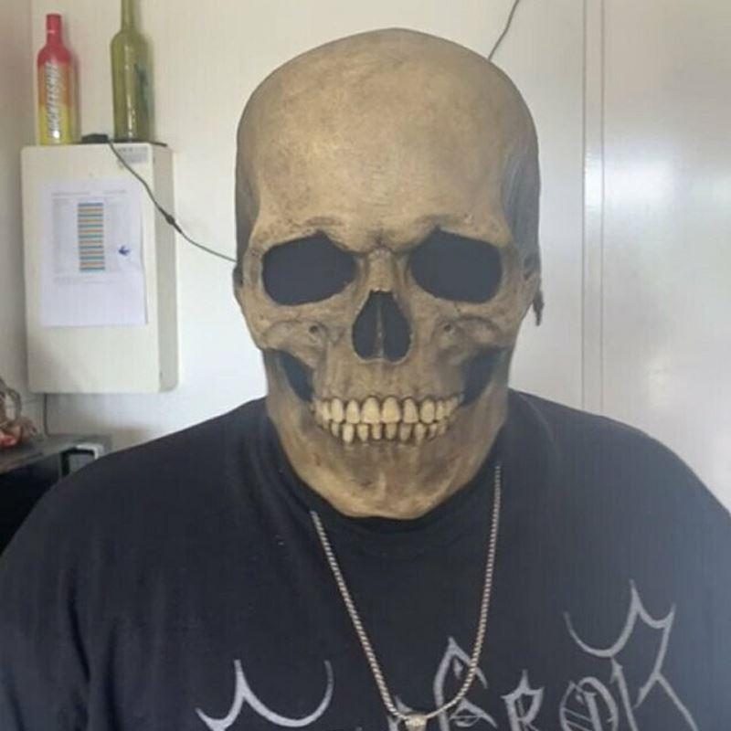 Skeleton Mask - With this you'll have the creepiest face in the world!