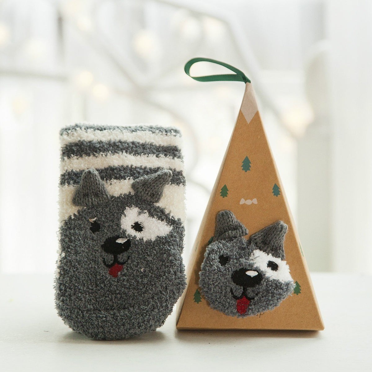 Christmas socks in gift box design | Plush house & cuddle socks | Universal size