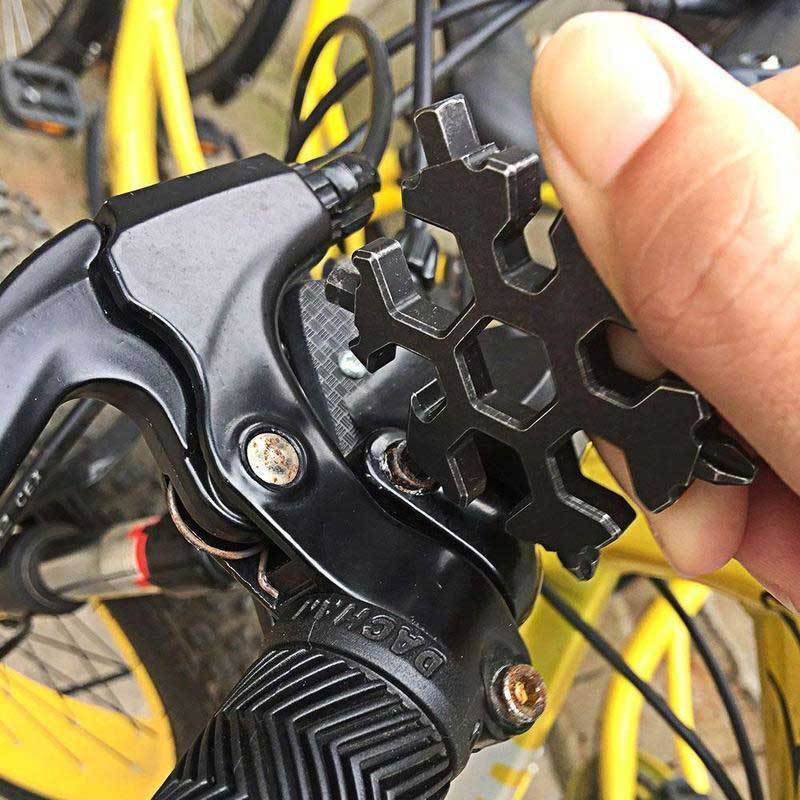 Pre-Christmas sale 18-in-1 stainless steel snowflake multi-tool