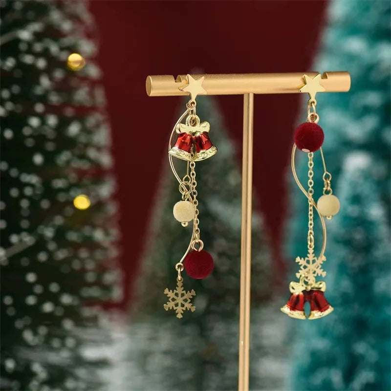 Lunarelle Vintage Kerstboom Oorbellen – Groen & Goud, Lichtgewicht en Feestelijk met Elegante Strik
