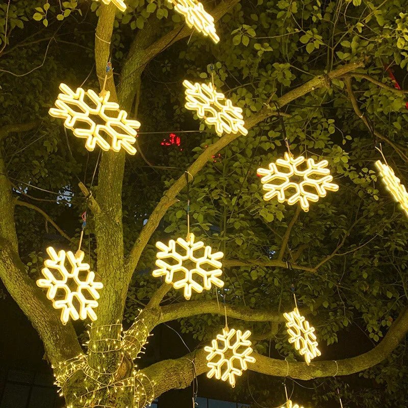 SnowGlow - Frosted Snowflake LED light for Winter Elegance
