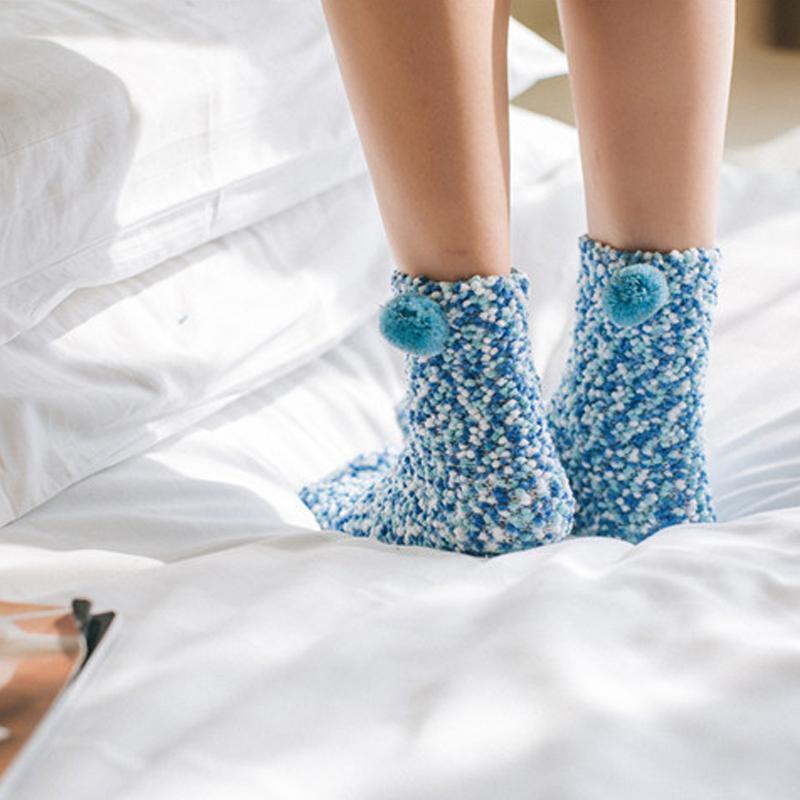 Comfy Gift Pom Pom Cupcake Socks