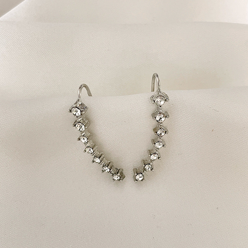 LuxeSparkle Sophisticated Diamond Accent