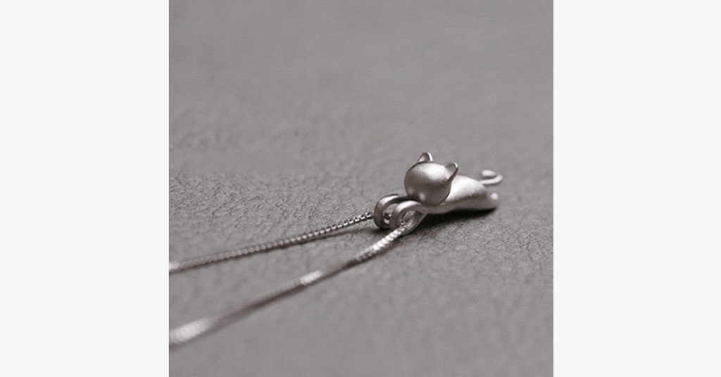 Climbing Cats Pendant – Made specifically for animal lovers – Simple, but absolutely unique