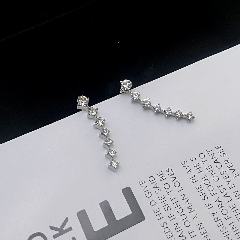 LuxeSparkle Sophisticated Diamond Accent
