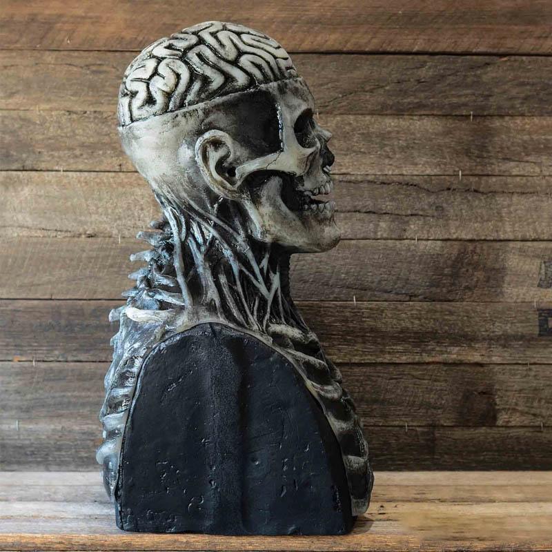 Skeleton Mask - With this you'll have the creepiest face in the world!