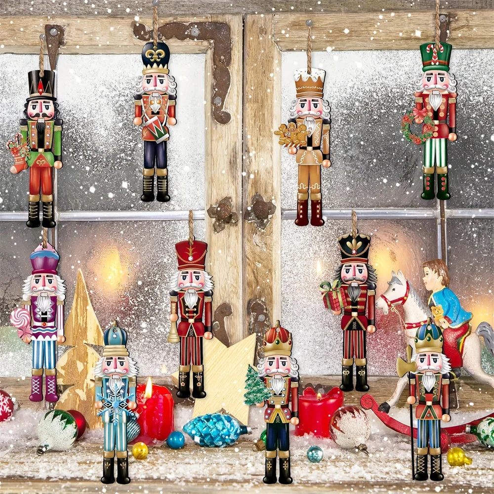 Kerst Notenkraker Ornamenten – Set van 12 Houten Decoraties voor een Feestelijke Boom