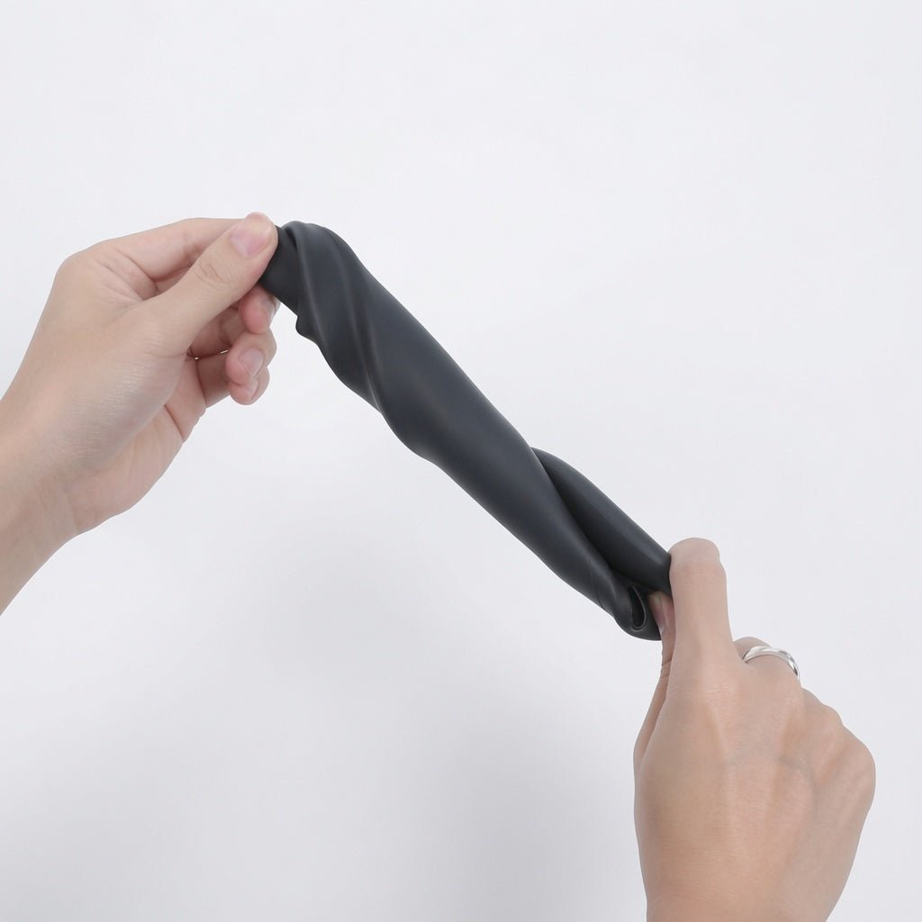 Silicone Rear Door Armrest Protective Cover for Tesla Model YL 2026+