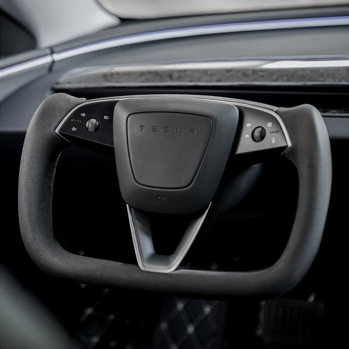 Sikunuo Alcantara Yoke Steering Wheel for Model 3 Highland & Model Y Juniper