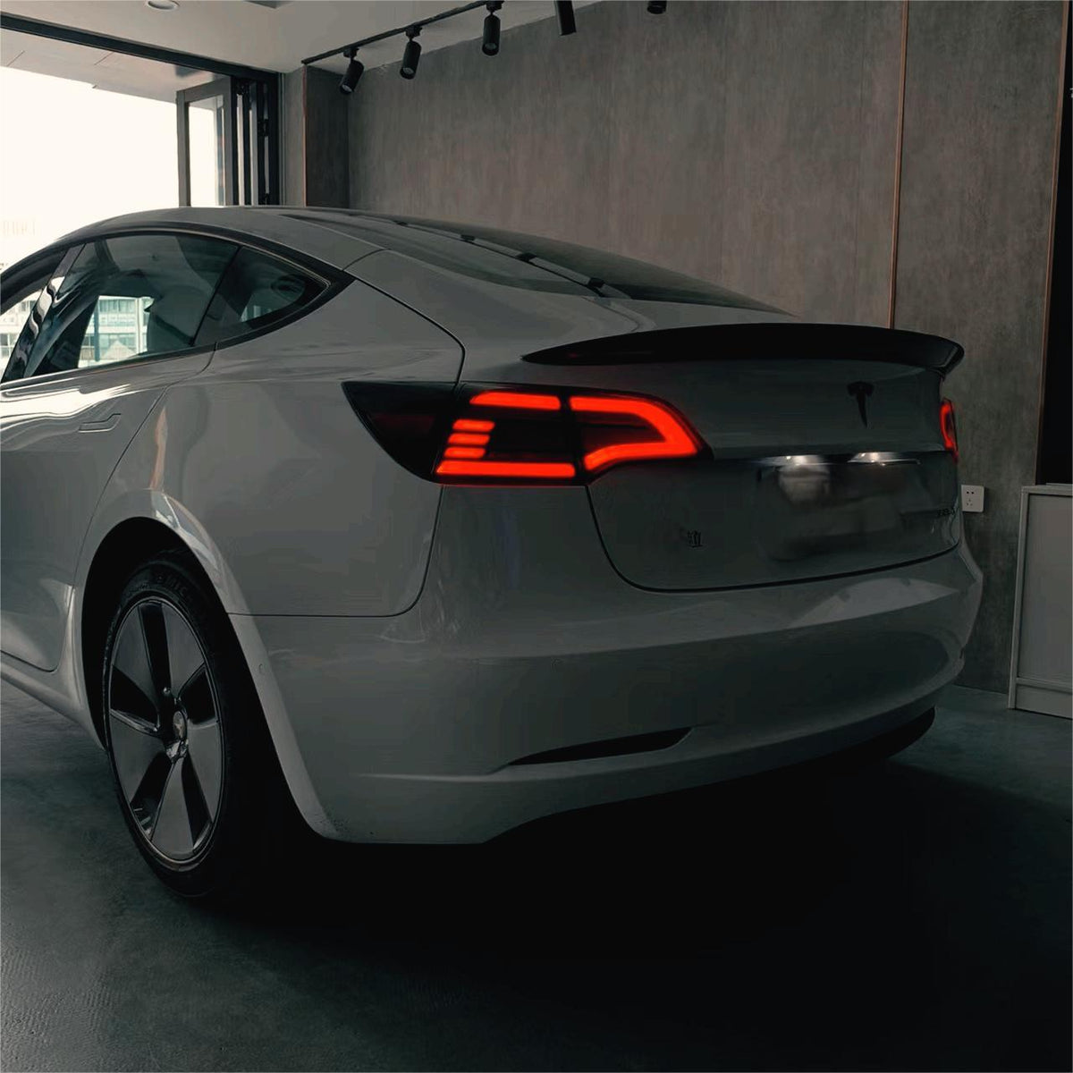 Sikunuo Eagle Eye Taillight Upgrade for Model 3/Y