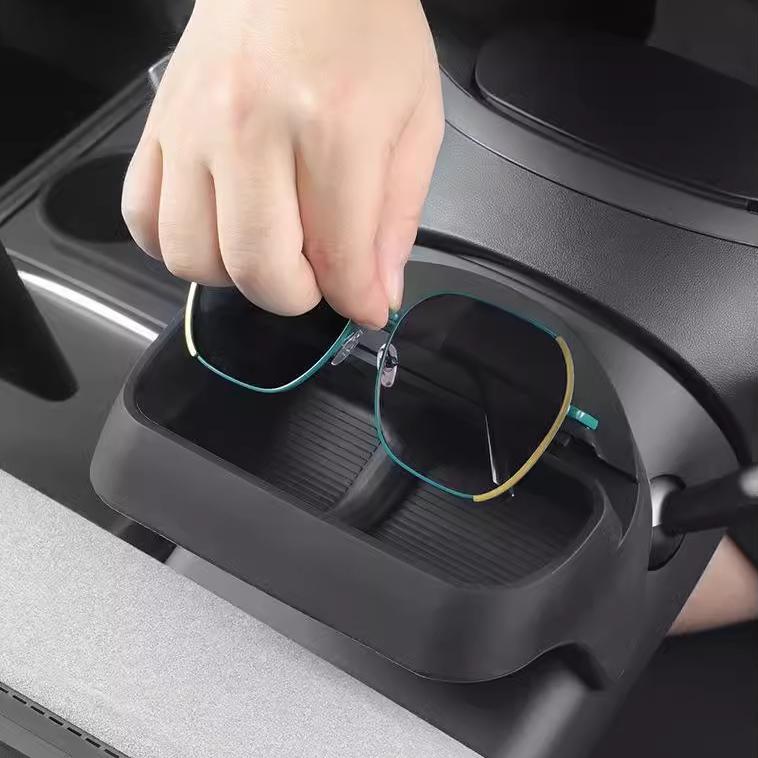 Sikunuo Sunglasses & Phone Holder Organizer for Model Y Juniper