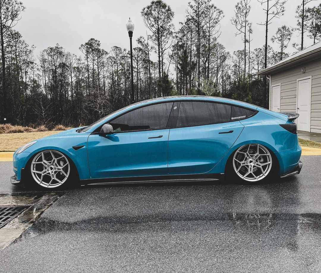Sikunuo Tesla Model 3 Carbon Fiber Rear Spoiler Ver.3