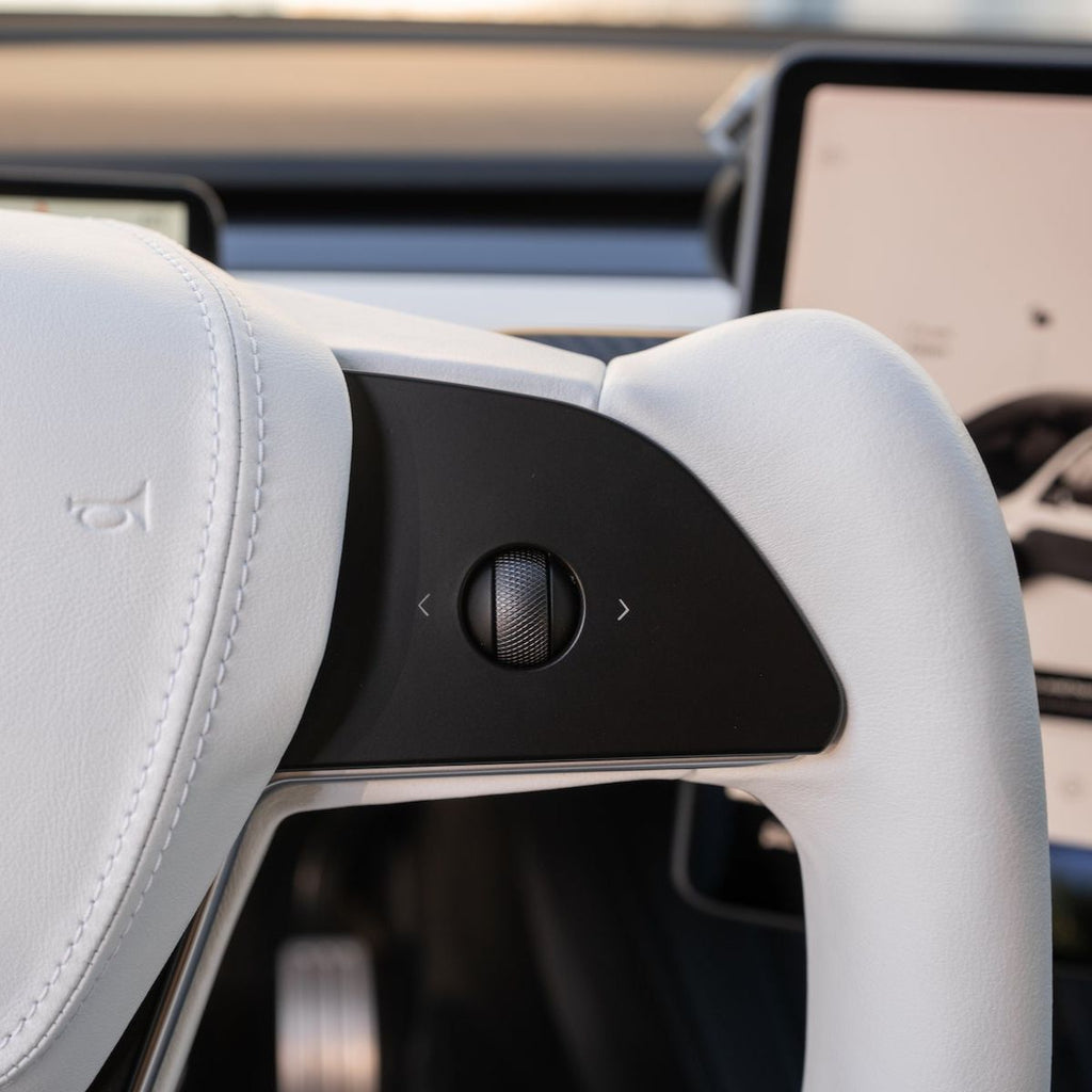 Sikunuo Yoke Plaid Steering Wheel for Tesla Model 3 / Y【White Leather】